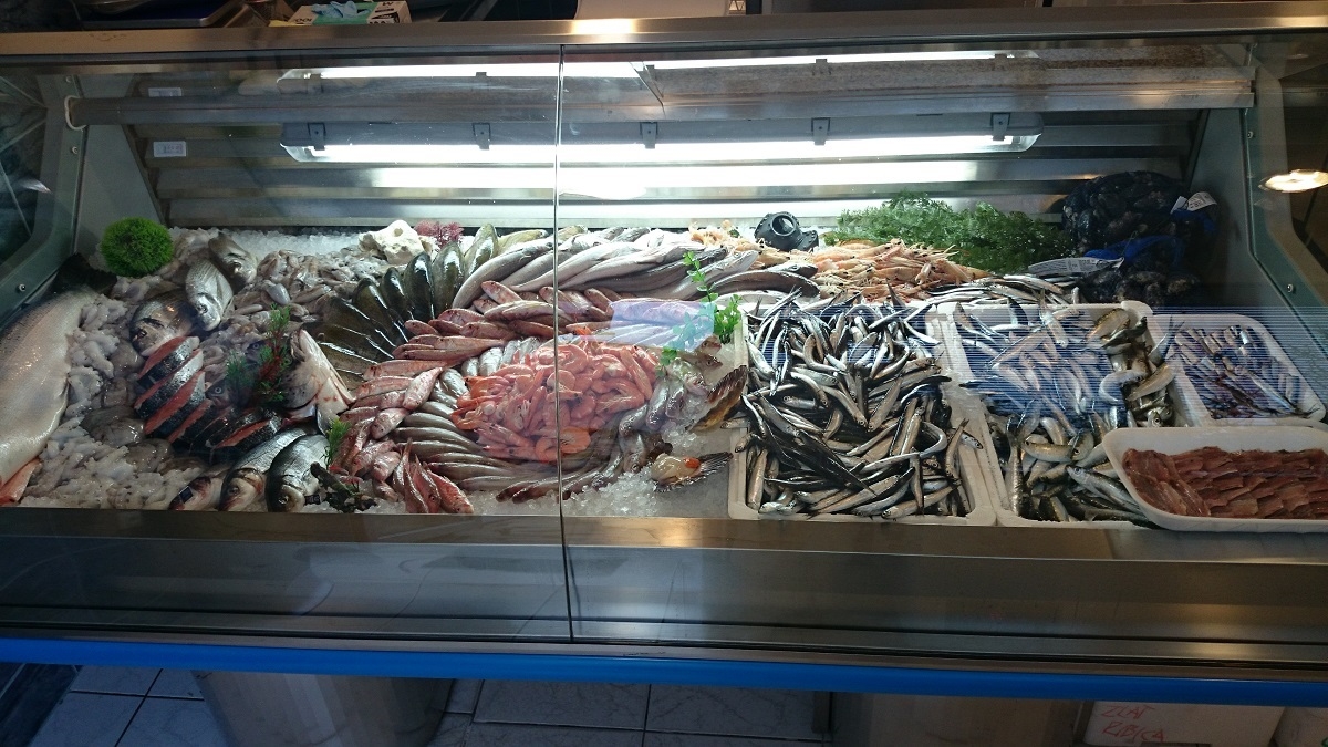 Rashladnavitrinazaribu2res_Mala