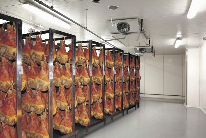 Rashladne komore za skladištenje i dozrijevanje pršuta 1