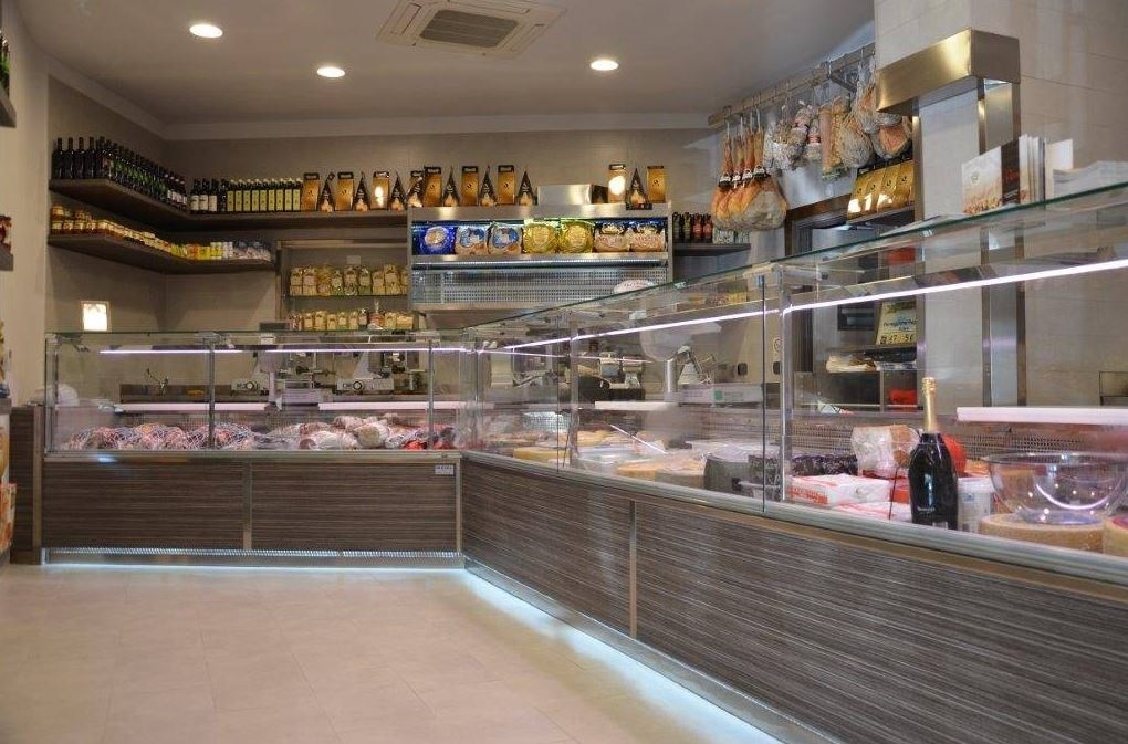 rashladnevitrinezasuhomesnateproizvodesirevemljecneproiz_003