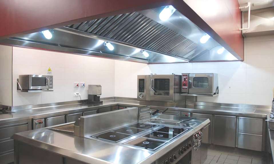 Kuhinjska oprema za restoran zdrave hrane