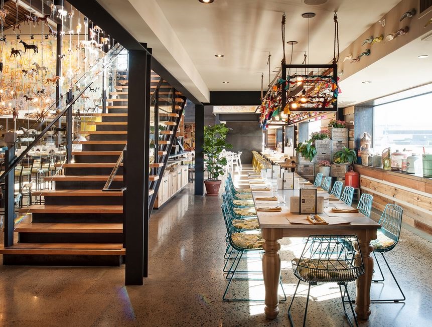 Dizajniranje i opremanje restoran bara kombiniranog tipa