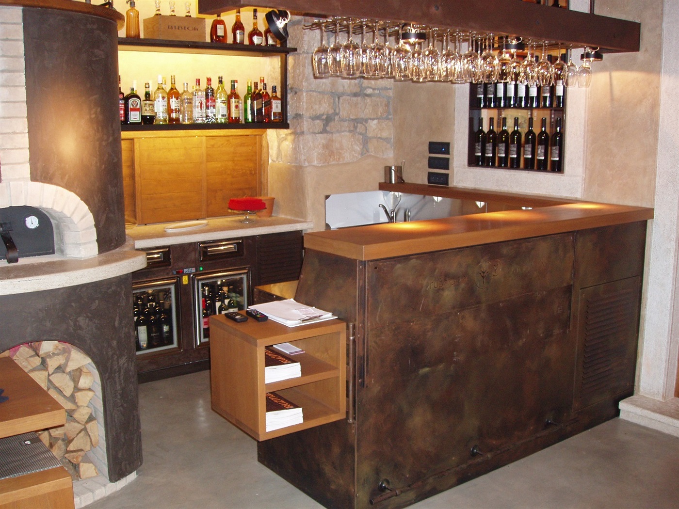 Šank oprema za restoran konobu na mjeru